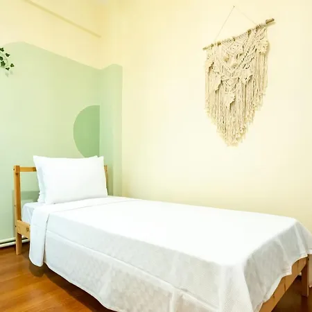 Excellent Flat With Balcony Located Near Kabatas Ferry Station And Taksim Square In Beyoglu Lejlighed *