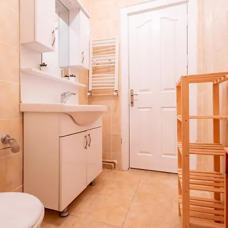 Excellent Flat With Balcony Located Near Kabatas Ferry Station And Taksim Square In Beyoglu * Istanbul