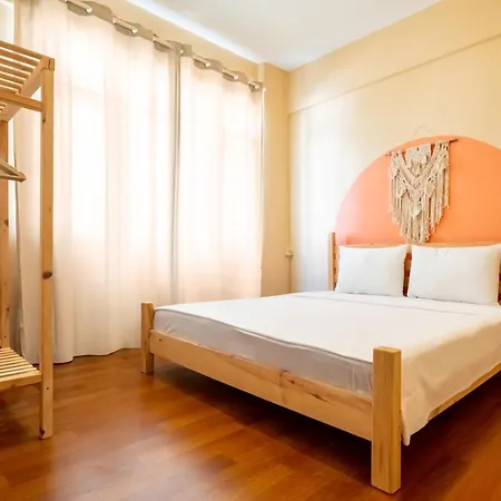 Excellent Flat With Balcony Located Near Kabatas Ferry Station And Taksim Square In Beyoglu Apartment